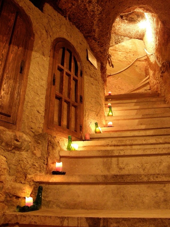 Visita Guiada a la Bodega Medieval