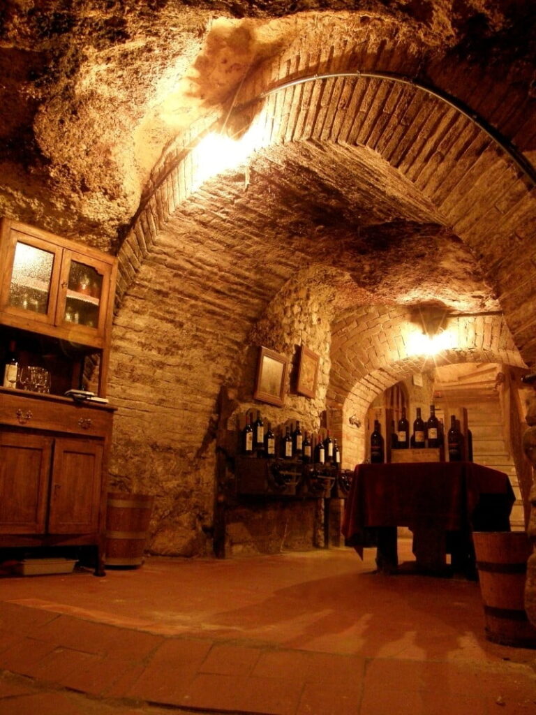 Visita Guiada a la Bodega Medieval